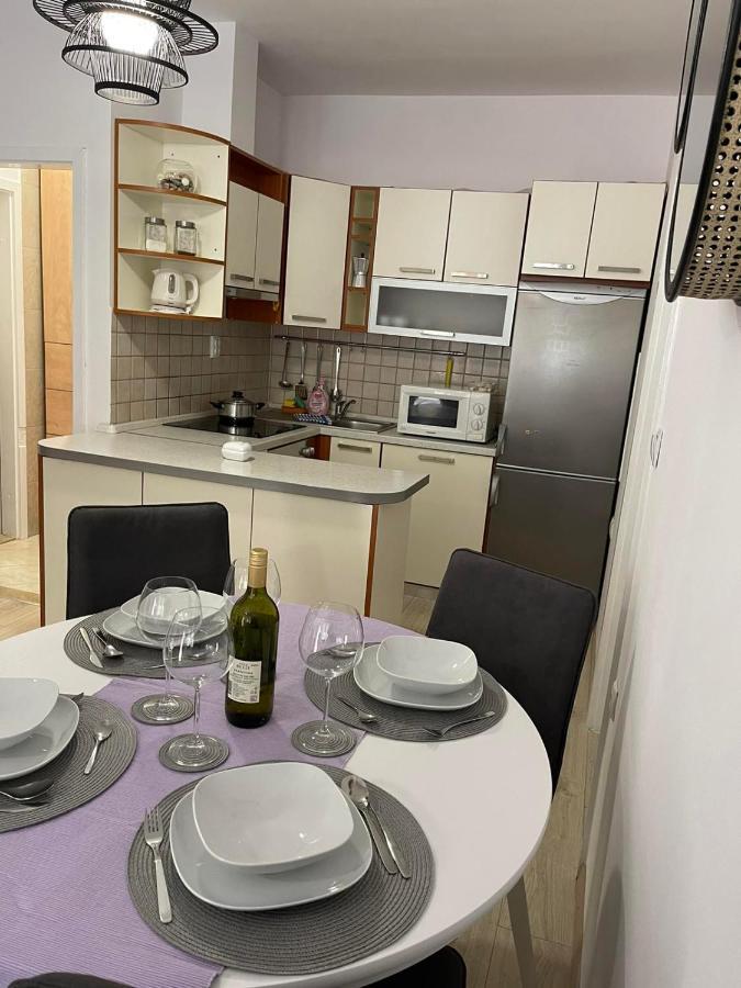 Apartments Lovro Lovran Eksteriør bilde